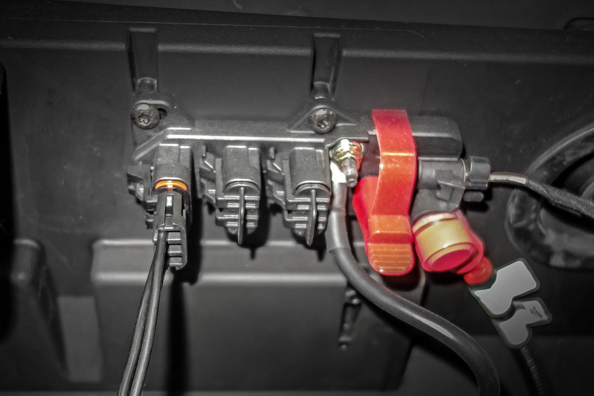 Rough Country Polaris Accessory Plug - Pulse Busbar