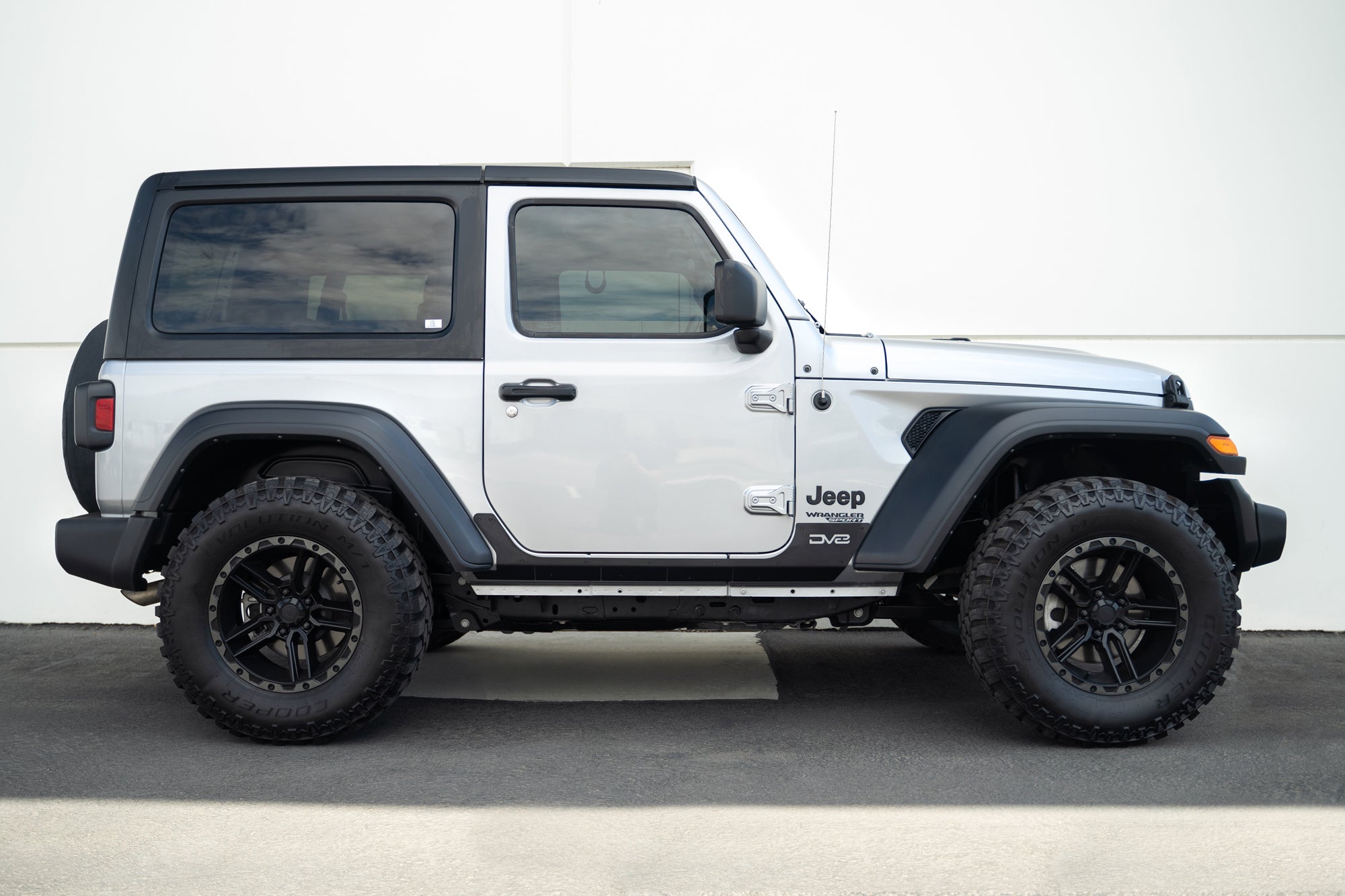 2-Door Rock Skins